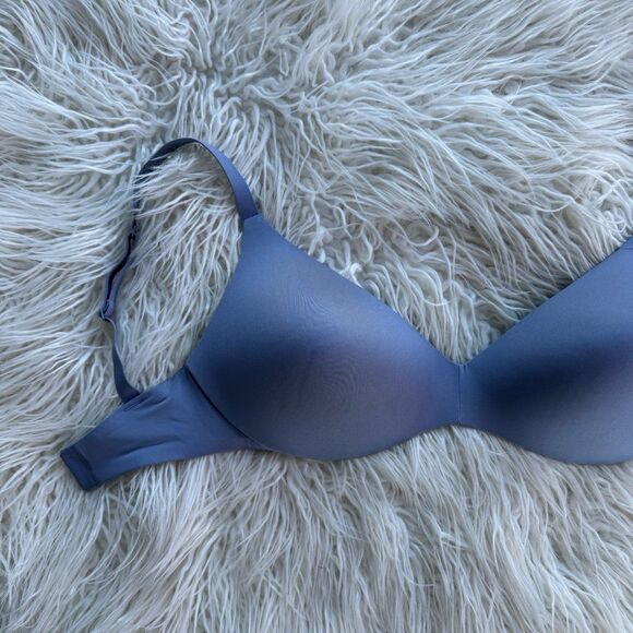 Skims Wireless Form Push up Bra Slate Size 32DDD - Picture 2 of 6